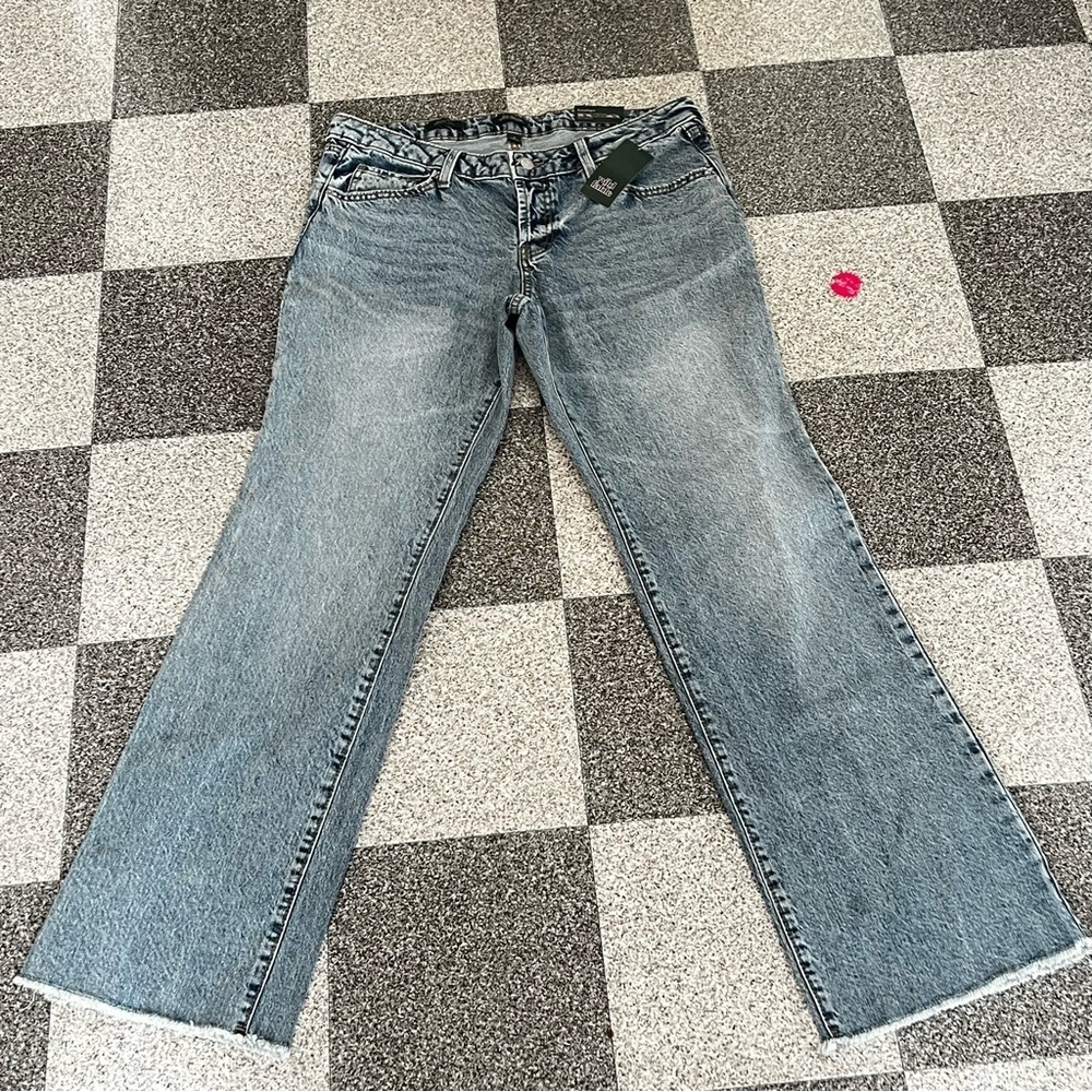NWT Wild Fable Light Wash Low Rise Bootcut Raw Hem Jeans Size 10 - Picture 2 of 14